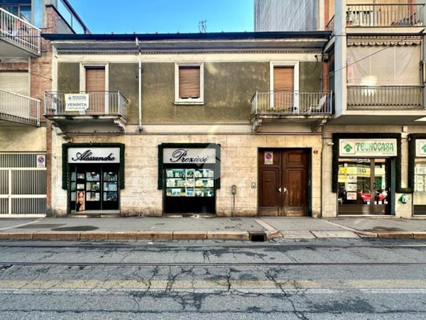 appartamento in vendita a Torino in zona Borgata Vittoria