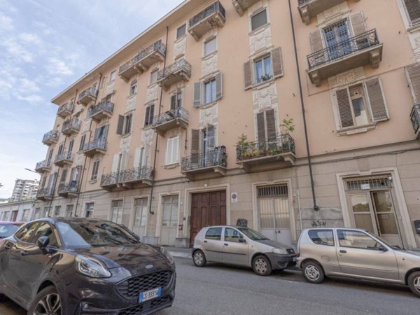 appartamento in vendita a Torino in zona Lucento