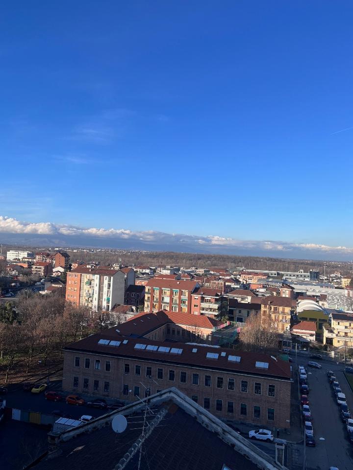 appartamento in vendita a Torino in zona Borgata Vittoria