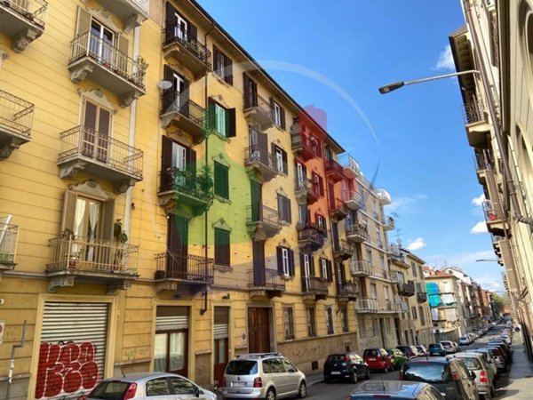 appartamento in vendita a Torino in zona Aurora