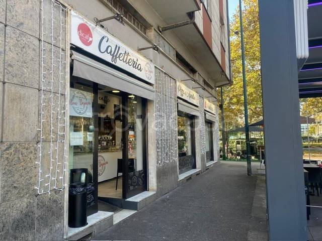 negozio in vendita a Torino in zona Mirafiori Sud