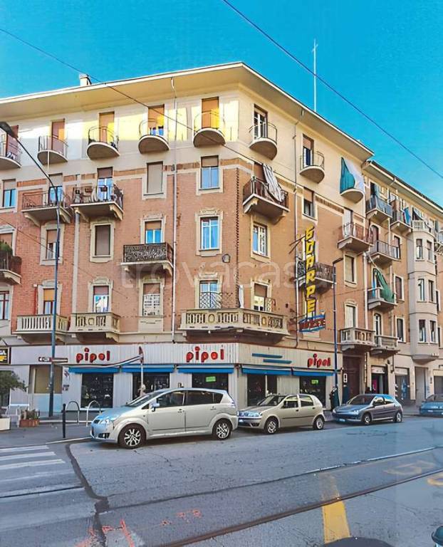 appartamento in vendita a Torino in zona Borgata Vittoria