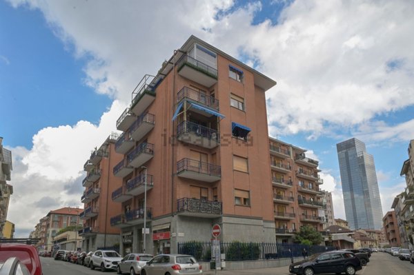 appartamento in vendita a Torino in zona Millefonti