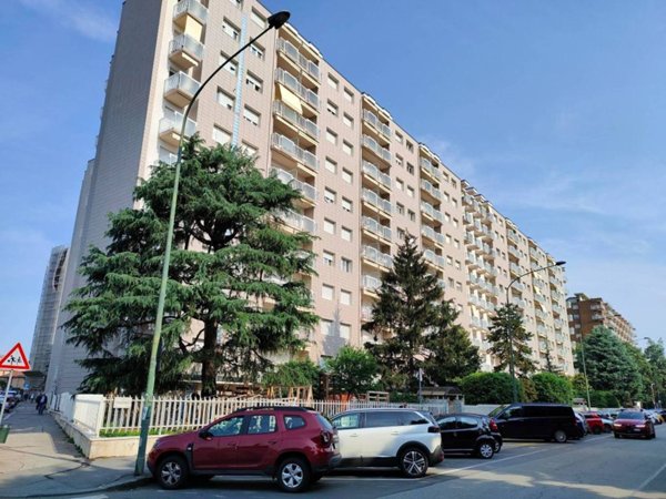 appartamento in vendita a Torino in zona Mirafiori Nord