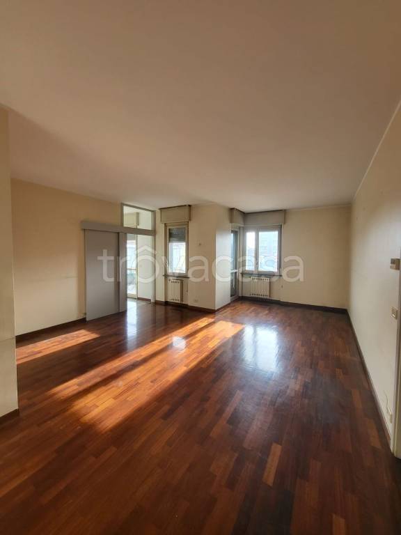 appartamento in vendita a Torino in zona Mirafiori Sud