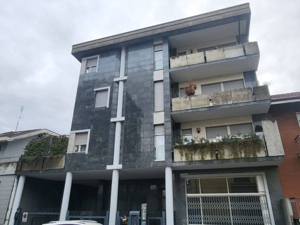 appartamento in vendita a Torino in zona Mirafiori Sud