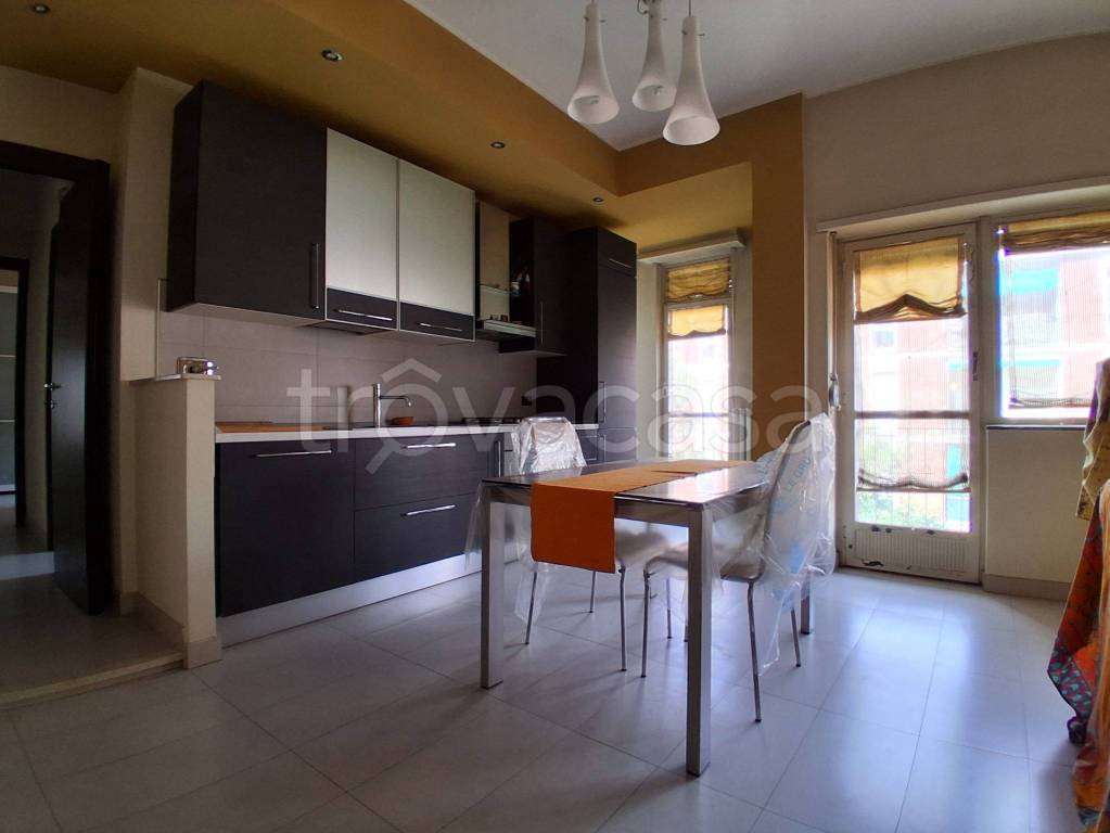 appartamento in vendita a Torino in zona Santa Rita