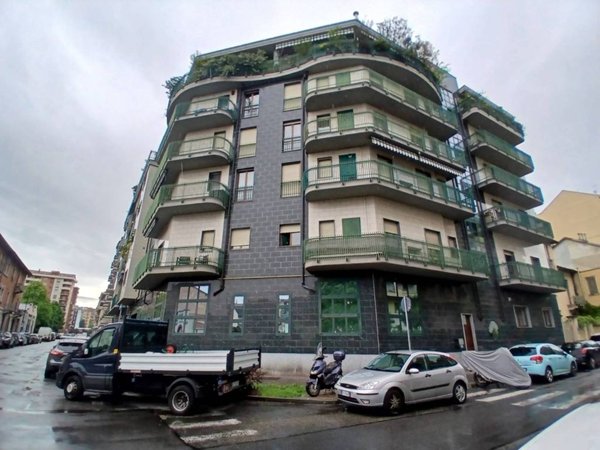 appartamento in vendita a Torino in zona Parella