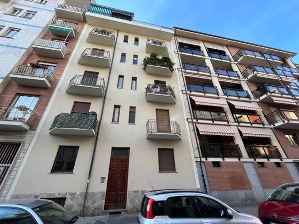 appartamento in vendita a Torino in zona Santa Rita
