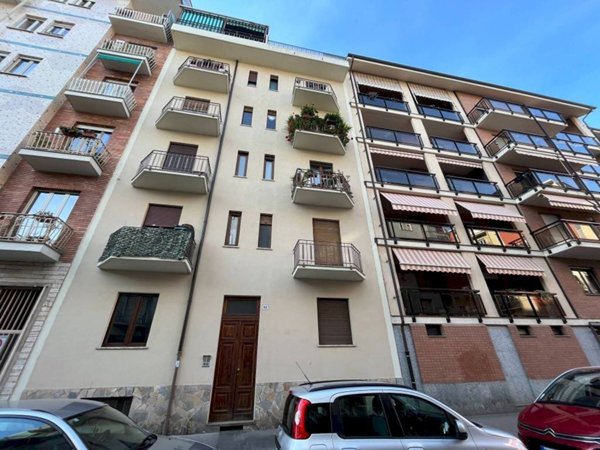appartamento in vendita a Torino in zona Santa Rita