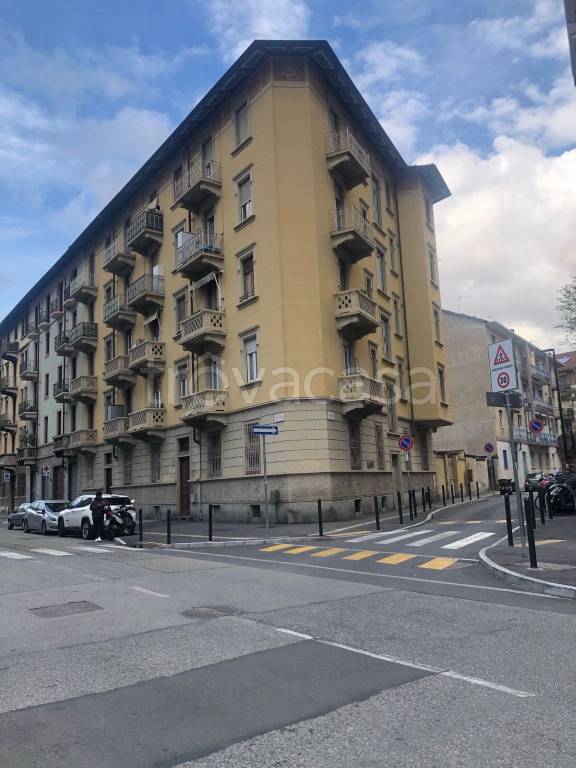 appartamento in vendita a Torino in zona Cenisia