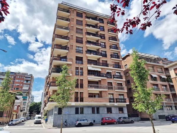appartamento in vendita a Torino in zona San Salvario