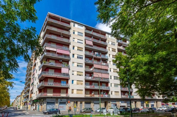 appartamento in vendita a Torino in zona Regio Parco