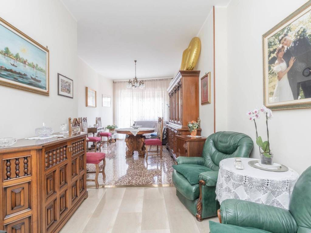 appartamento in vendita a Torino in zona Aurora