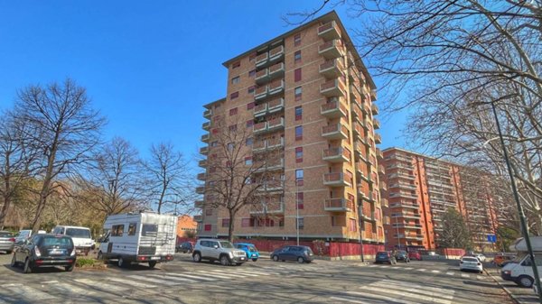 appartamento in vendita a Torino in zona Mirafiori Nord