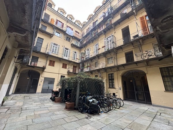 appartamento in vendita a Torino in zona Centro Storico