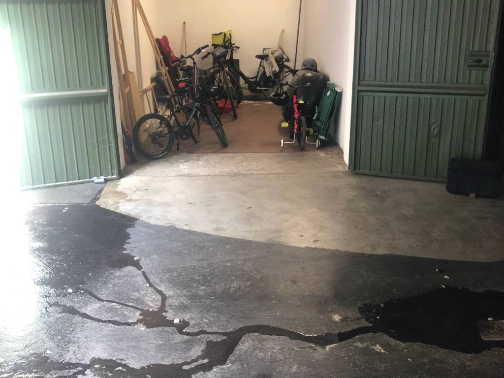 locale di sgombero in vendita a Torino in zona Mirafiori Sud
