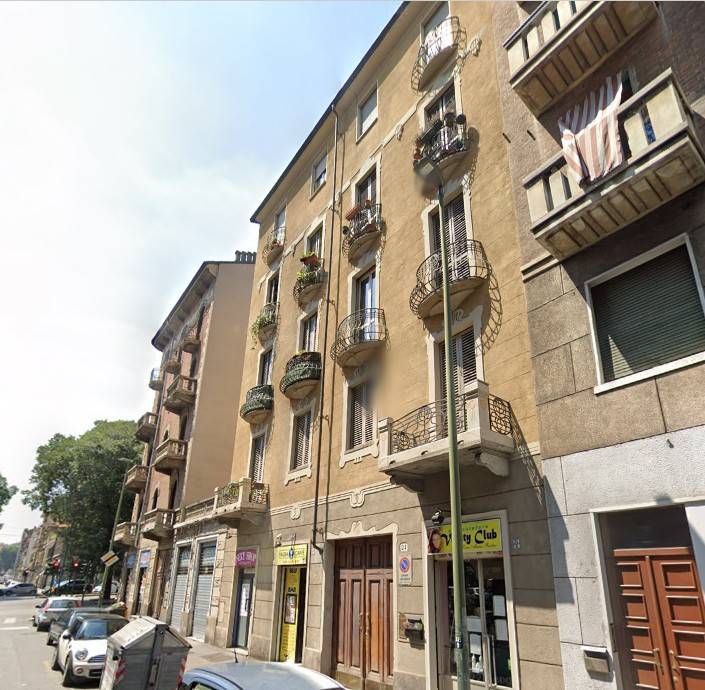 negozio in vendita a Torino in zona Borgo San Paolo