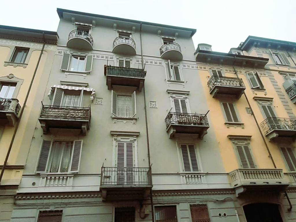 appartamento in vendita a Torino in zona Borgo San Paolo