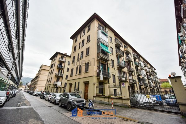 appartamento in vendita a Torino in zona Lingotto