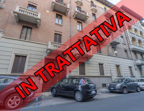 appartamento in vendita a Torino in zona Cit Turin