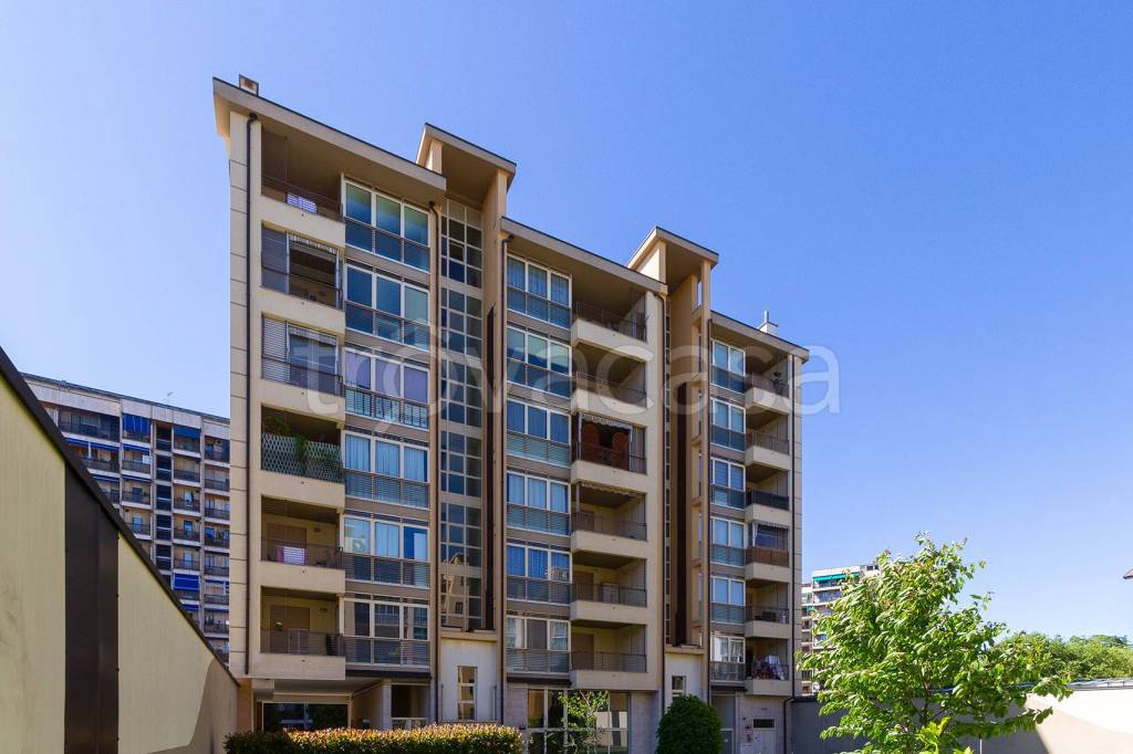 appartamento in vendita a Torino in zona Mirafiori Nord