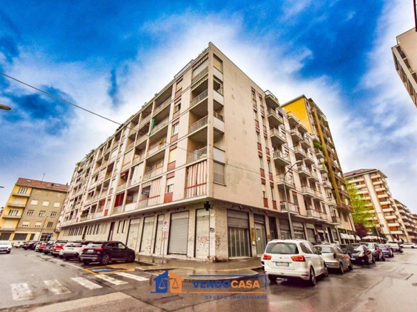 appartamento in vendita a Torino in zona Lingotto