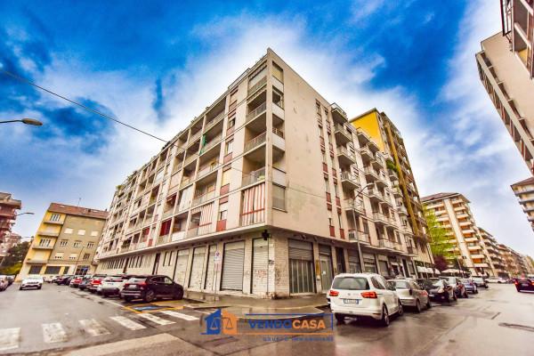 appartamento in vendita a Torino in zona Lingotto