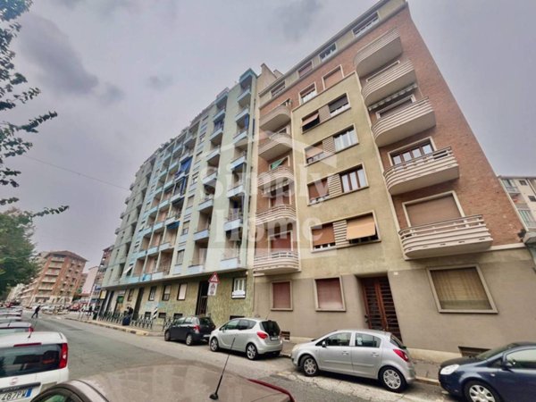 appartamento in vendita a Torino in zona Borgo San Paolo