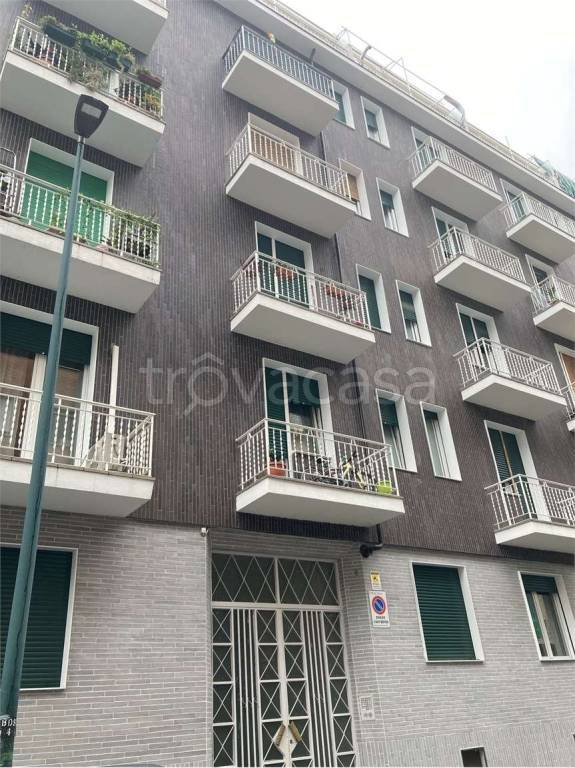 appartamento in vendita a Torino in zona Borgata Vittoria