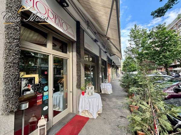 negozio in vendita a Torino in zona San Salvario