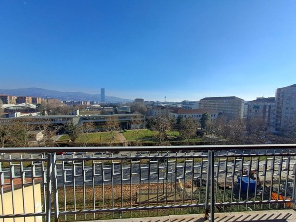 appartamento in vendita a Torino in zona Mirafiori Nord