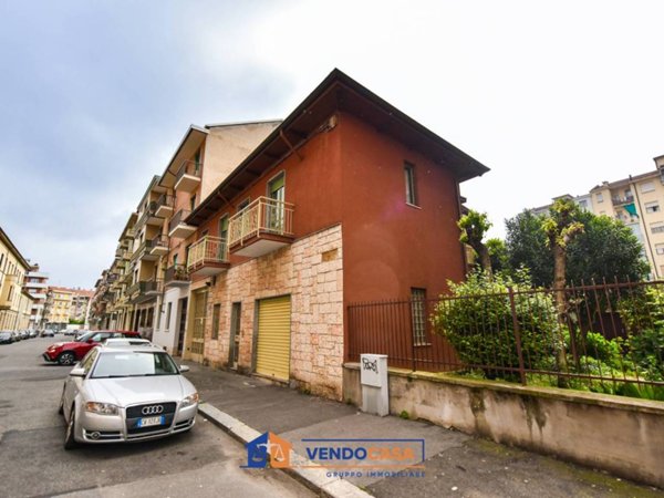 casa indipendente in vendita a Torino in zona Barriera di Milano