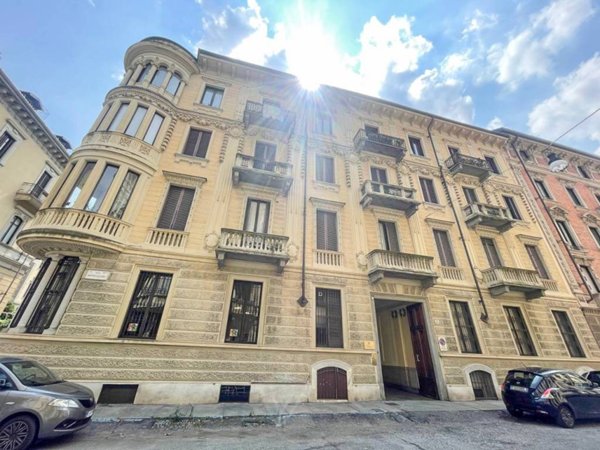 appartamento in vendita a Torino in zona Crocetta