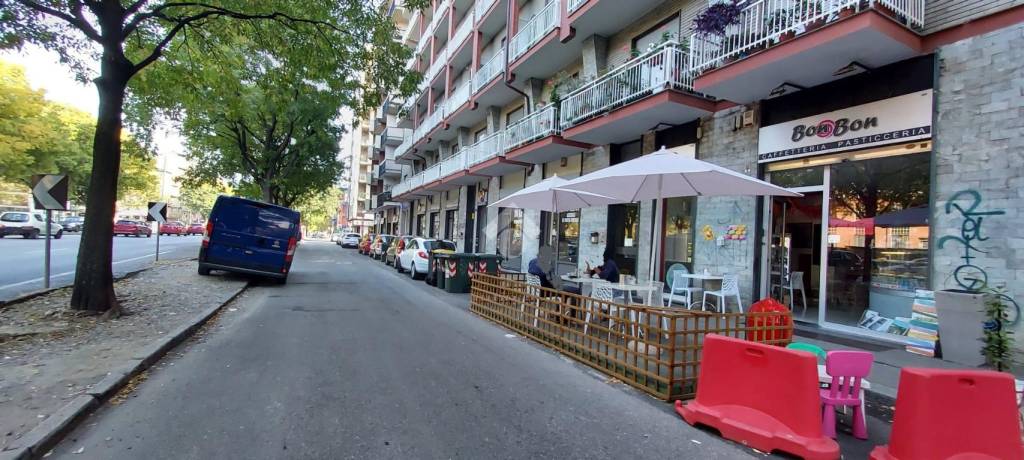 negozio in vendita a Torino in zona Pozzo Strada