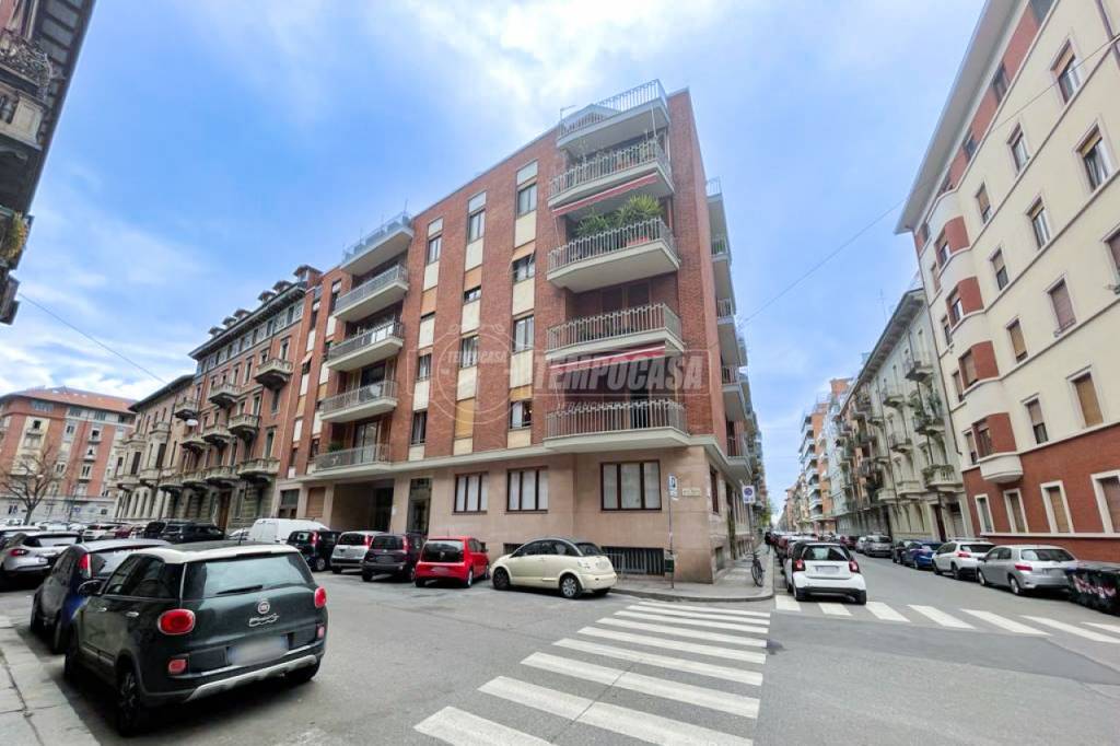appartamento in vendita a Torino in zona Crocetta