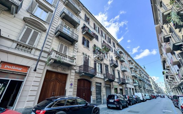 appartamento in vendita a Torino in zona Crocetta