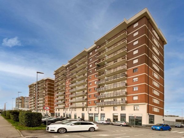 ufficio in vendita a Torino in zona Mirafiori Sud