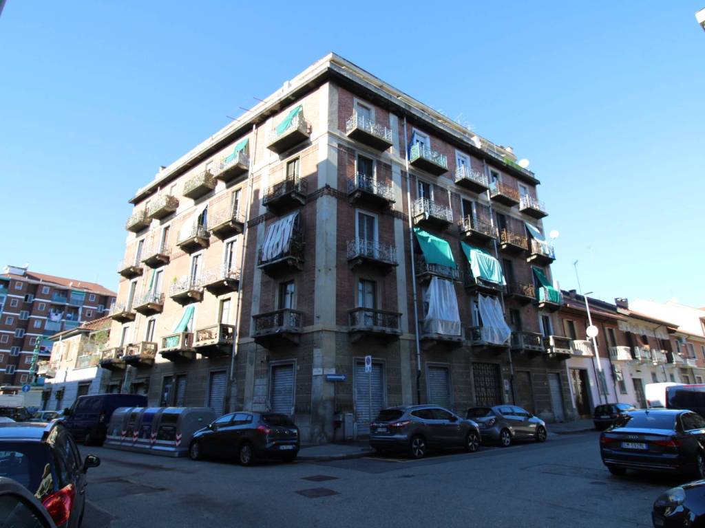 appartamento in vendita a Torino in zona Aurora