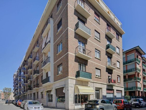 appartamento in vendita a Torino in zona Lingotto