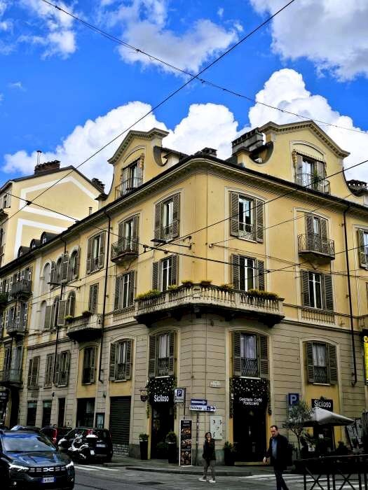 appartamento in vendita a Torino in zona San Salvario