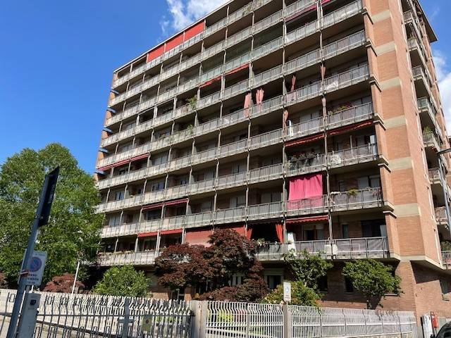 appartamento in vendita a Torino in zona Millefonti