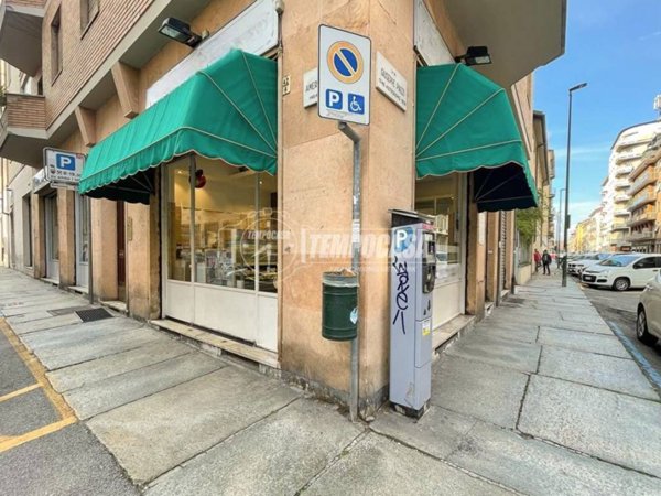 negozio in vendita a Torino in zona Crocetta
