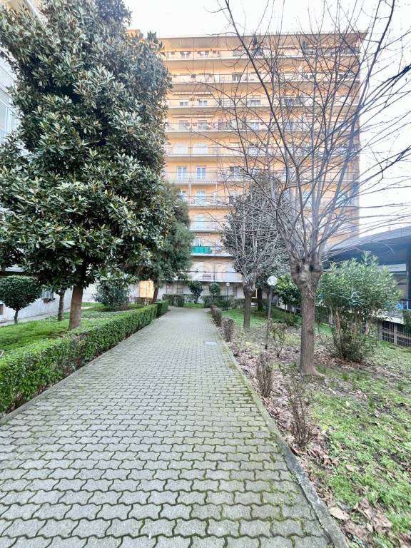 appartamento in vendita a Torino in zona Regio Parco
