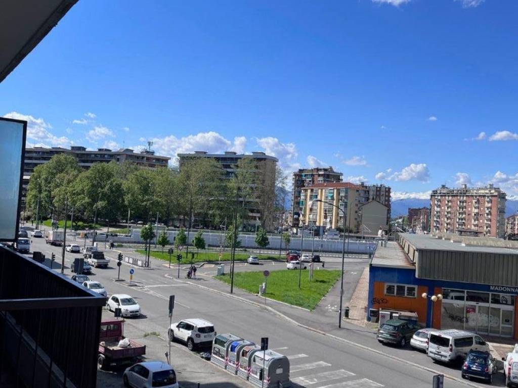 appartamento in vendita a Torino in zona Lucento