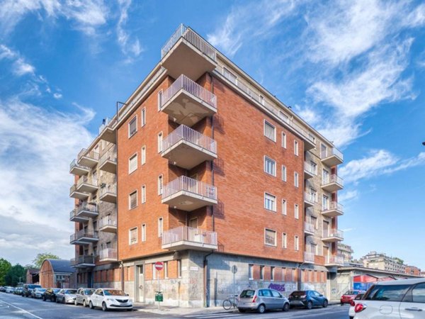 appartamento in vendita a Torino in zona Borgo San Paolo