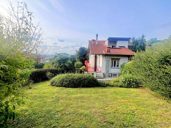casa indipendente in vendita a Torino in zona Cavoretto