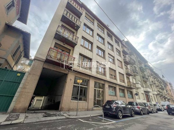 locale di sgombero in vendita a Torino in zona Crocetta