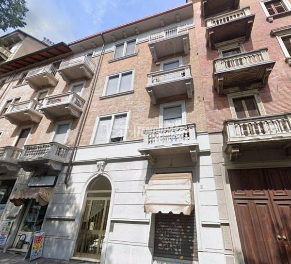 appartamento in vendita a Torino in zona Cenisia