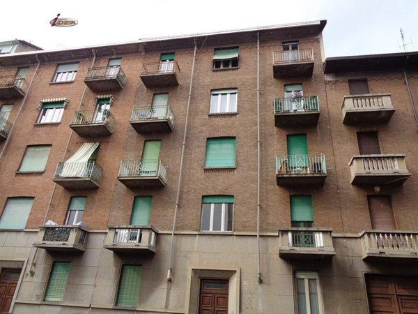 appartamento in vendita a Torino in zona Borgata Vittoria